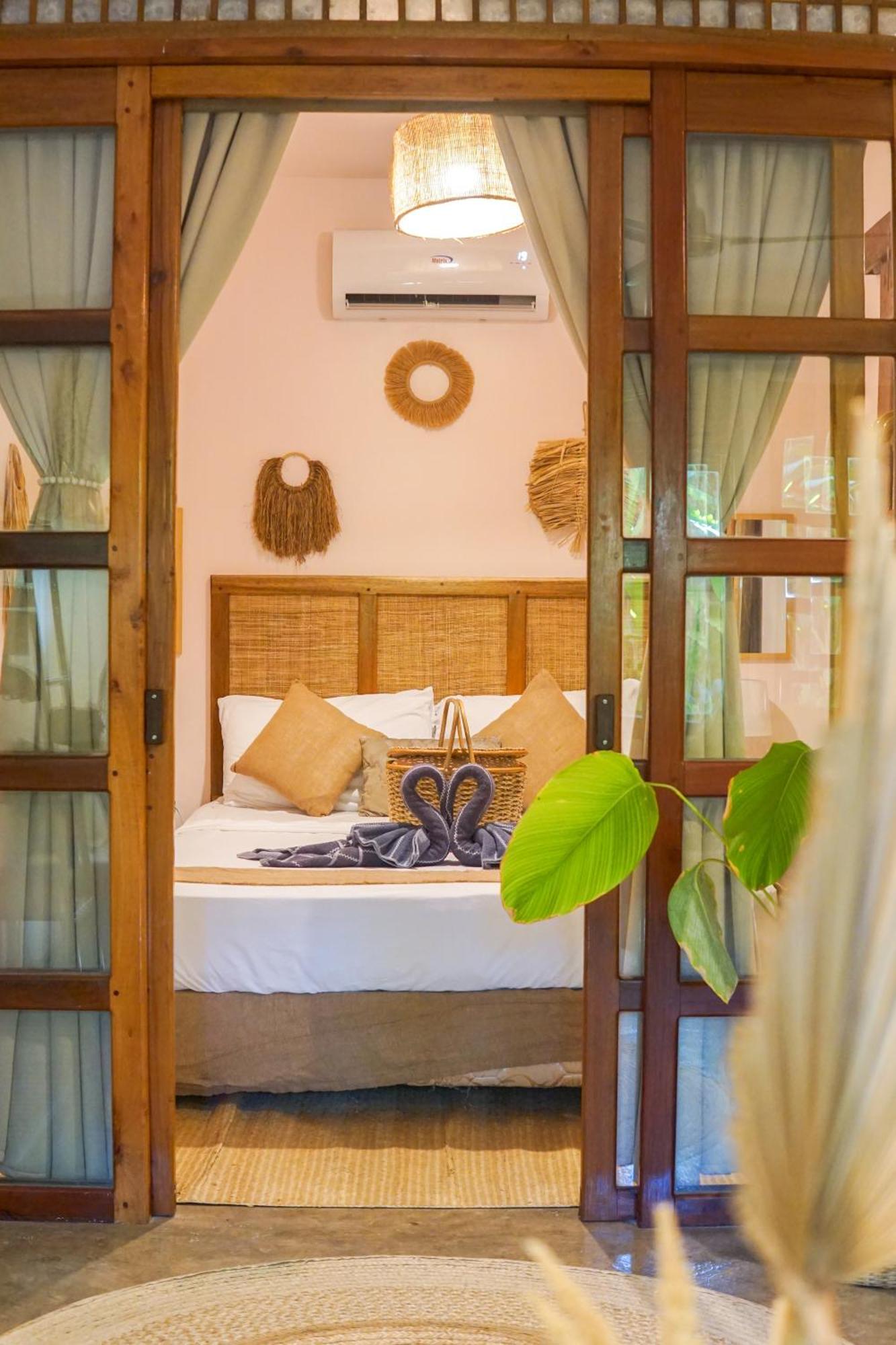 Greenhouse Siargao Roadside Boutique Apartments جنرال لونا المظهر الخارجي الصورة