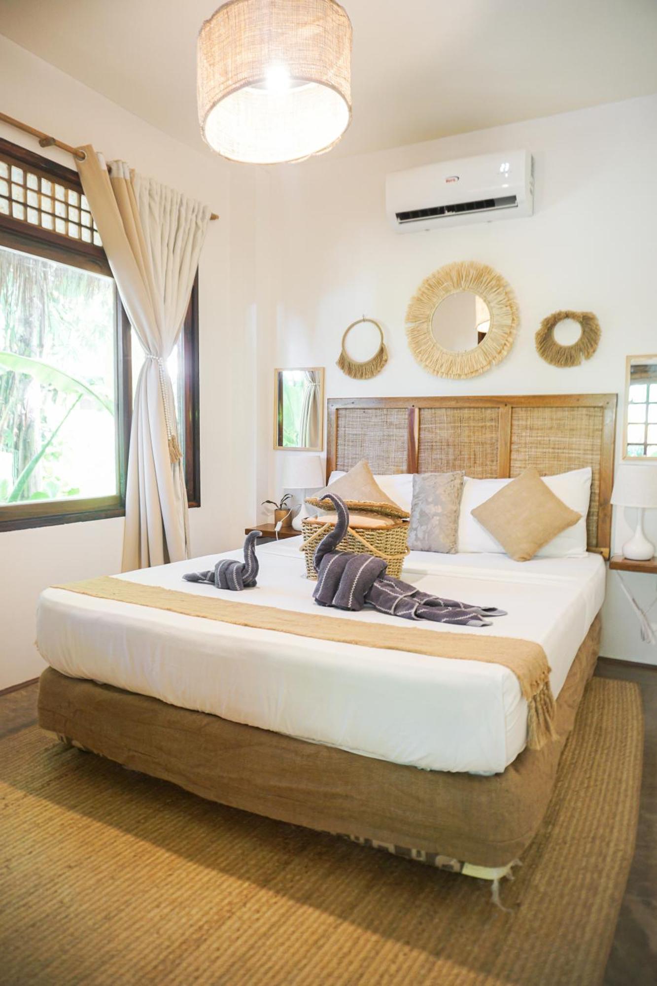 Greenhouse Siargao Roadside Boutique Apartments جنرال لونا المظهر الخارجي الصورة